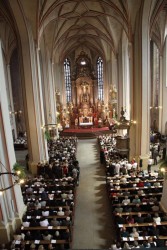 Opolska Katedra zapełniona wiernym z całej Opolskiej Diecezji