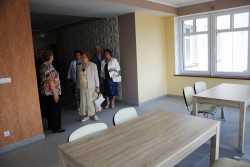 Zwiedzanie budynku byłej Szkoły Podstawowej w Sławikowie