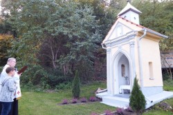 Błogosławieństwo kaplicy Jana Nepomucena w Miejscu Odrz. 2017 - zdjecie 12