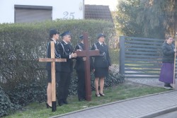 Droga Krzyżowa ulicami Sławikowa 2025 r. - zdjecie 15