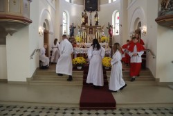 Przyjęcie nowych ministrantów 2025r. - zdjecie 23