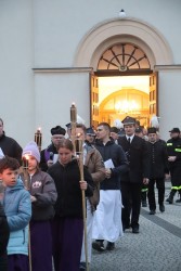 Droga Krzyżowa ulicami Sławikowa 2026 r. - zdjecie 9